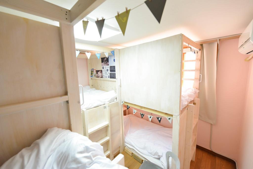 Linker Partyhouse Hotell Andong Exteriör bild